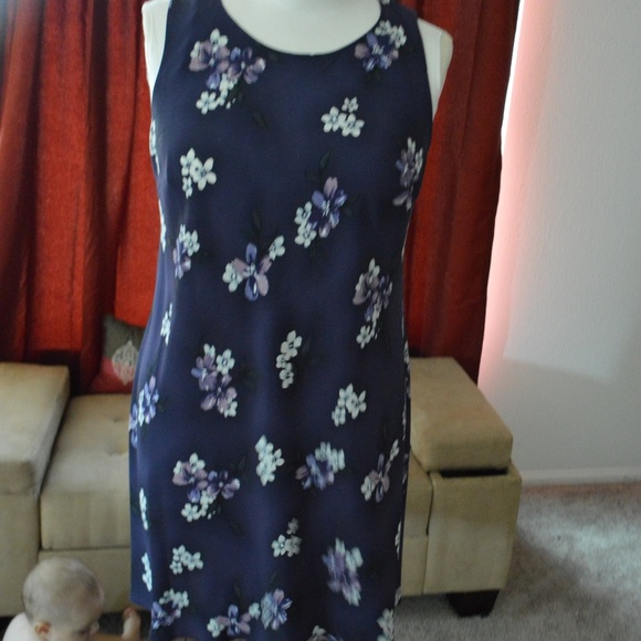 Lady's sundress - Plum crepe fabric & flowers - Picture 5 of 5